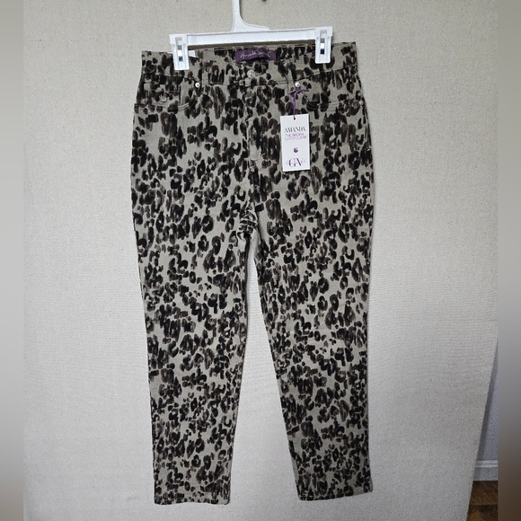 Gloria Vanderbilt Pants - Gloria Vanderbuilt Leopard Print Pants NWT
